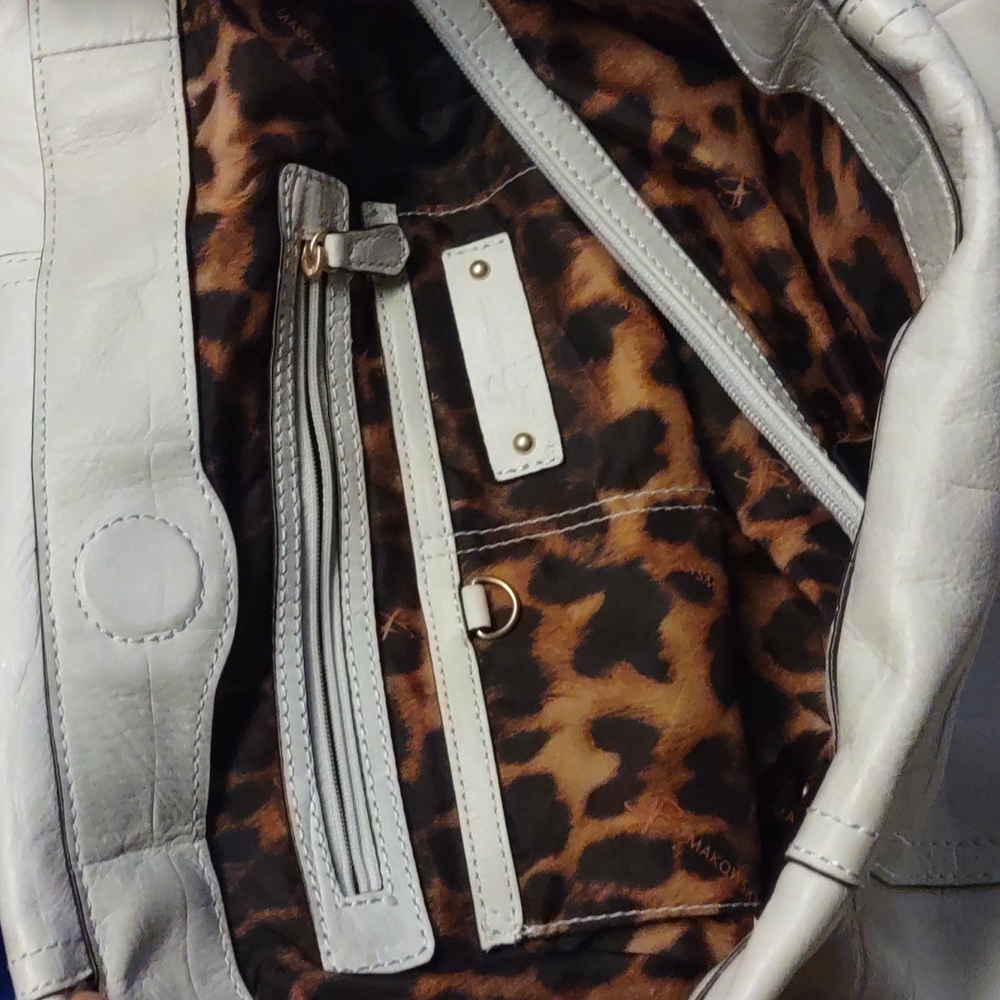 B MAKOWSKY Saddle White Embossed Large shoulder bag, tote - Picture 3 of 7